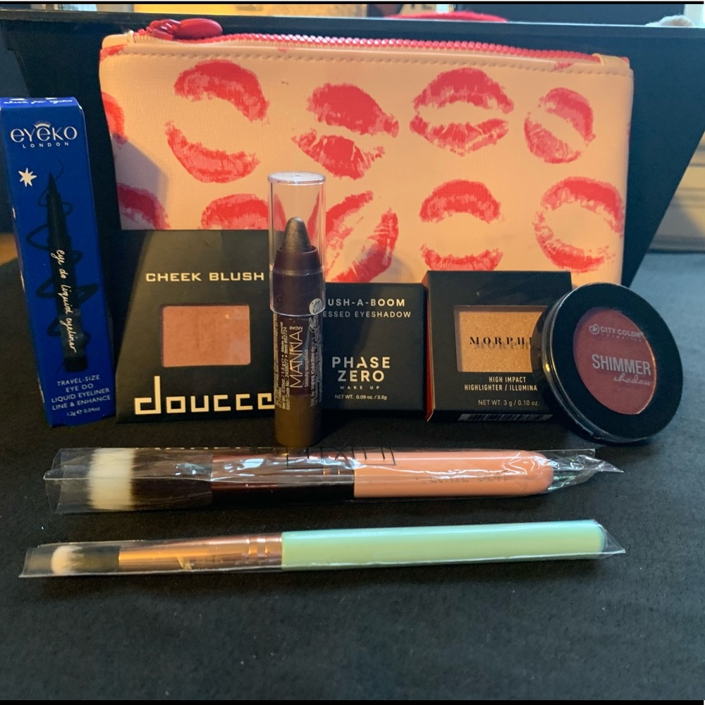 Make Up Bag On The Go